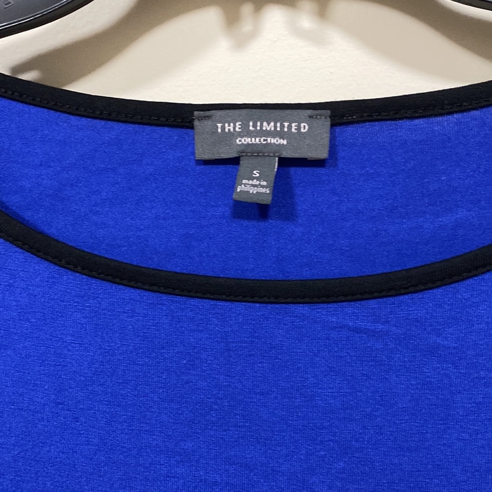 The Limited 3/4 sleeve top small blue - Picture 2 of 6